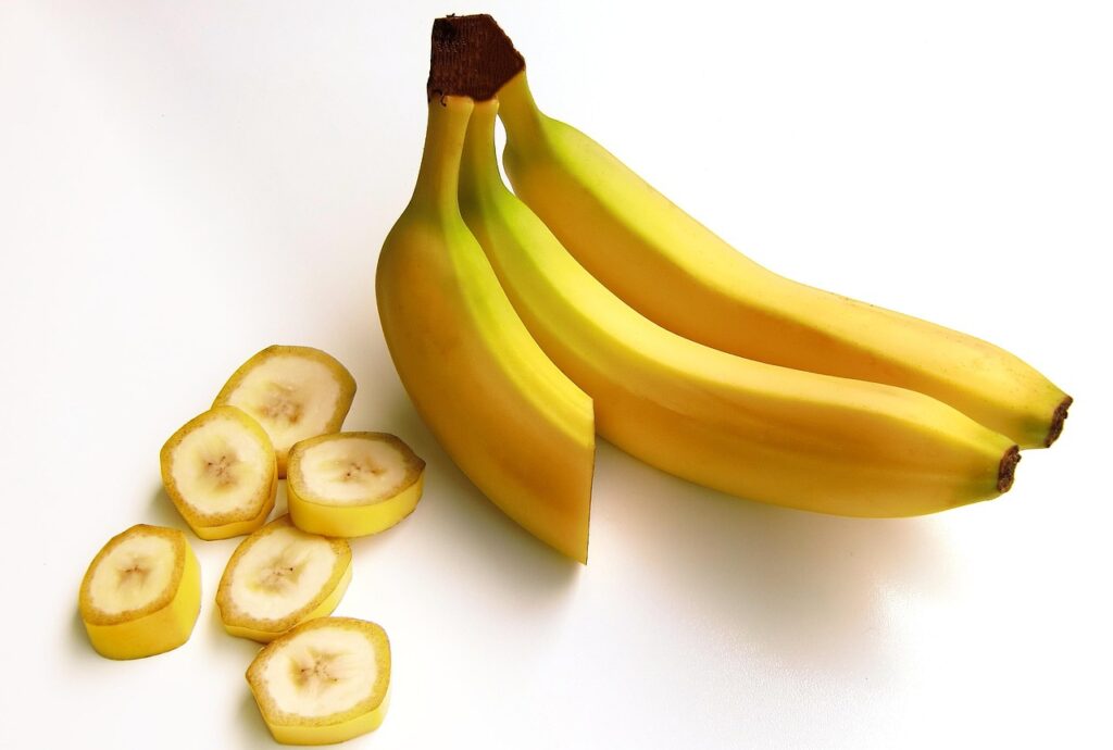Mangiare banane ogni sera: ecco cosa succede a colesterolo e glicemia